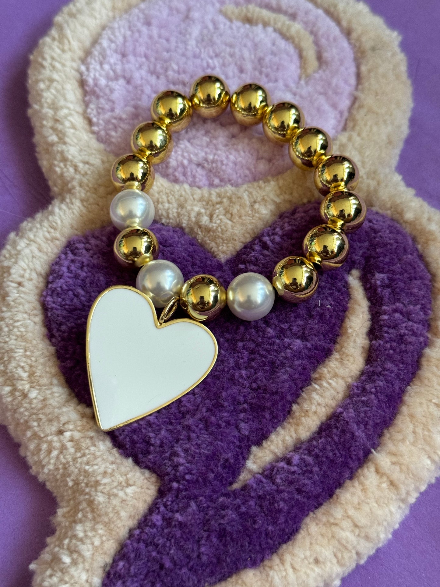 Chunky heart & pearls bracelet