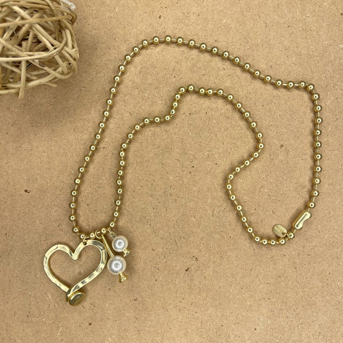 HEART CHARM WITH PEARL SNOWBALL NECKLACE GOLD